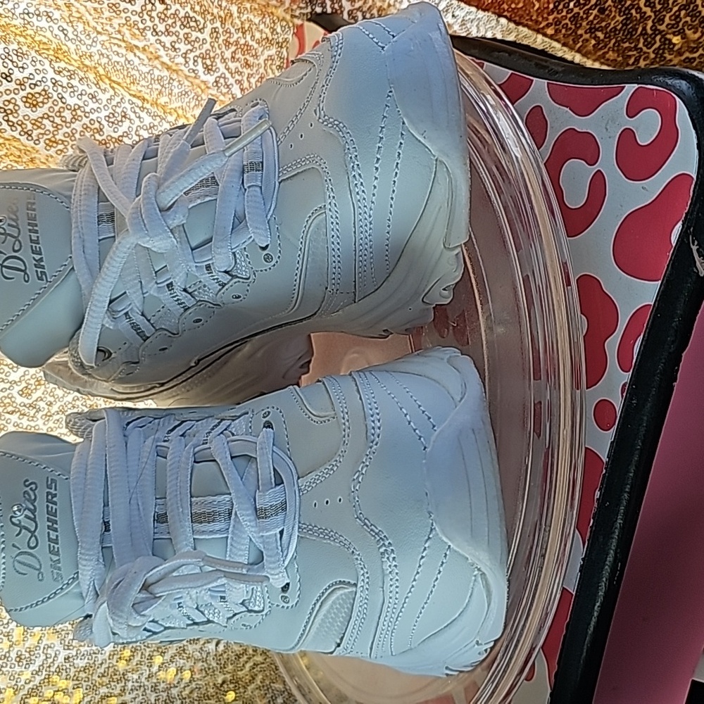 B Skechers D-Lites-New Scene White Silver Women LifeStyle Casual Shoes - Picture 3 of 11